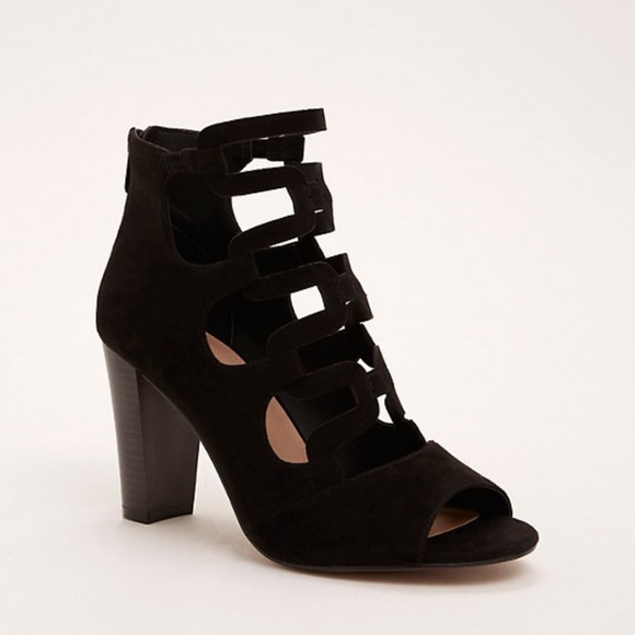 high heels in wide width